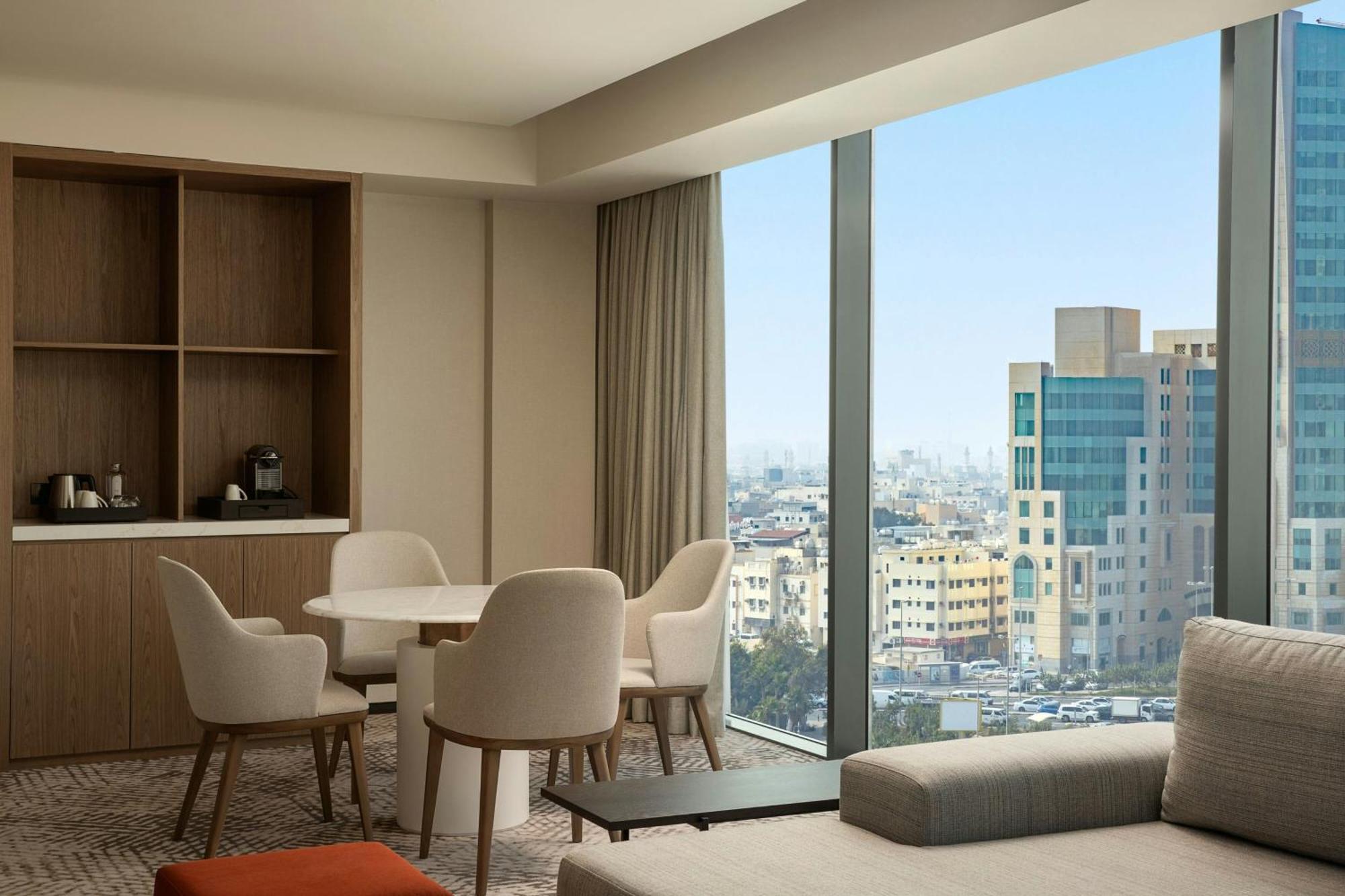 Sheraton Bahrain Hotel Manama Dış mekan fotoğraf